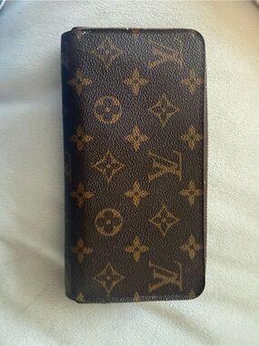 Louis Vuitton Monogram Canvas Zipper Wallet- Authentic